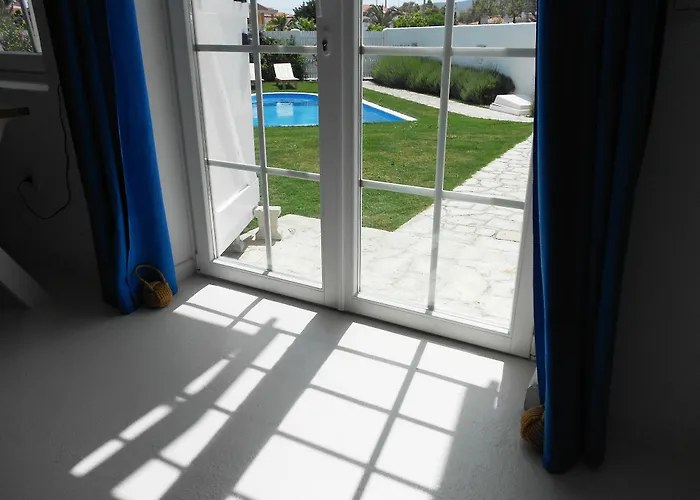 Manta Bed & Breakfast 3*